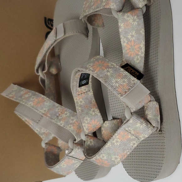 Teva Women's size 7 Universal Wildflower 1125201 / Pyor - Picture 3 of 10